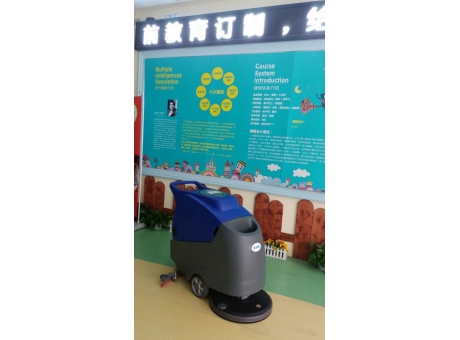 五星級(jí)外國(guó)人學(xué)校